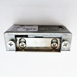 Електрозащіпка CISA 15140  12 В DC, «під відключення» (fail-safe)